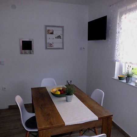 Apartmani Berno Starigrad Exterior photo