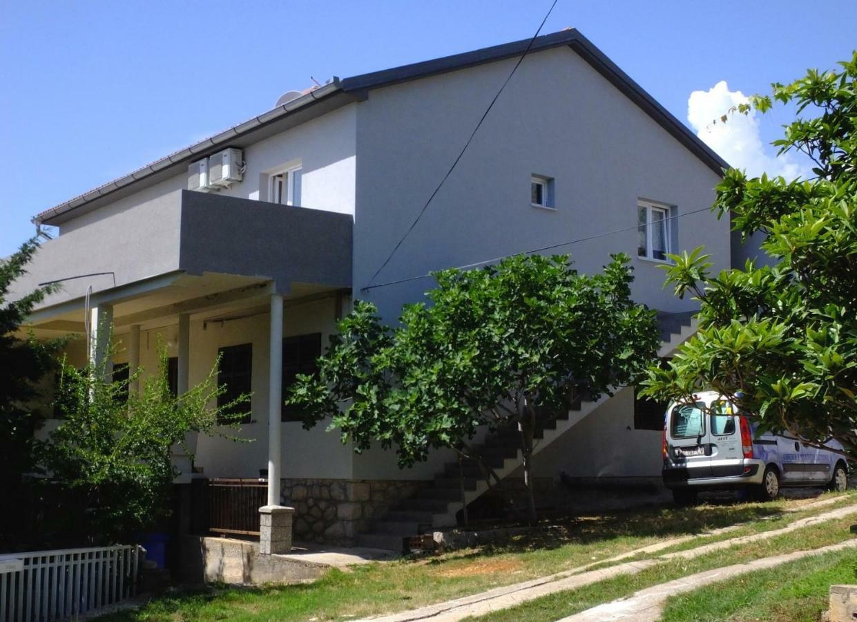 Apartmani Berno Starigrad Exterior photo