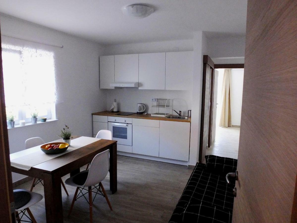 Apartmani Berno Starigrad Exterior photo